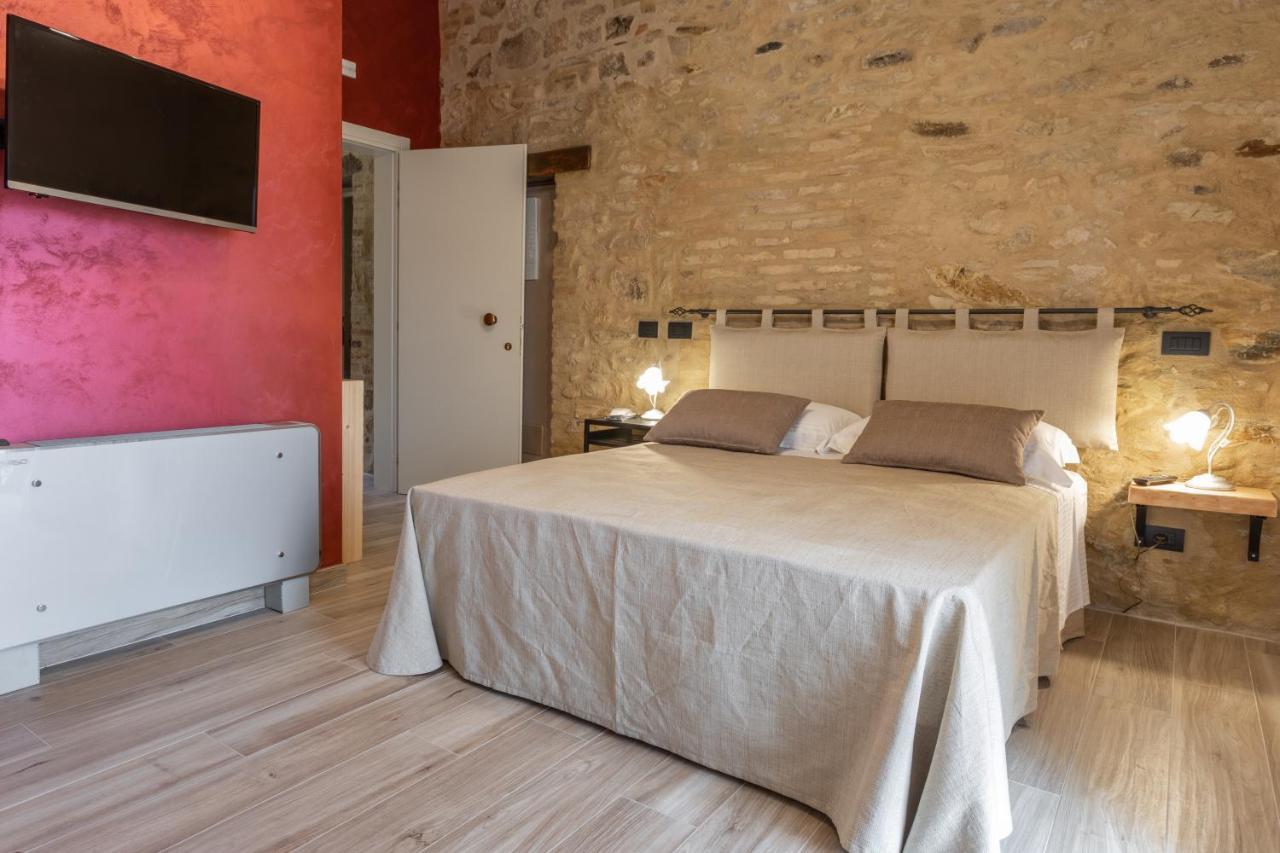 Borgo Petrarca Hotel Arqua Petrarca Bagian luar foto