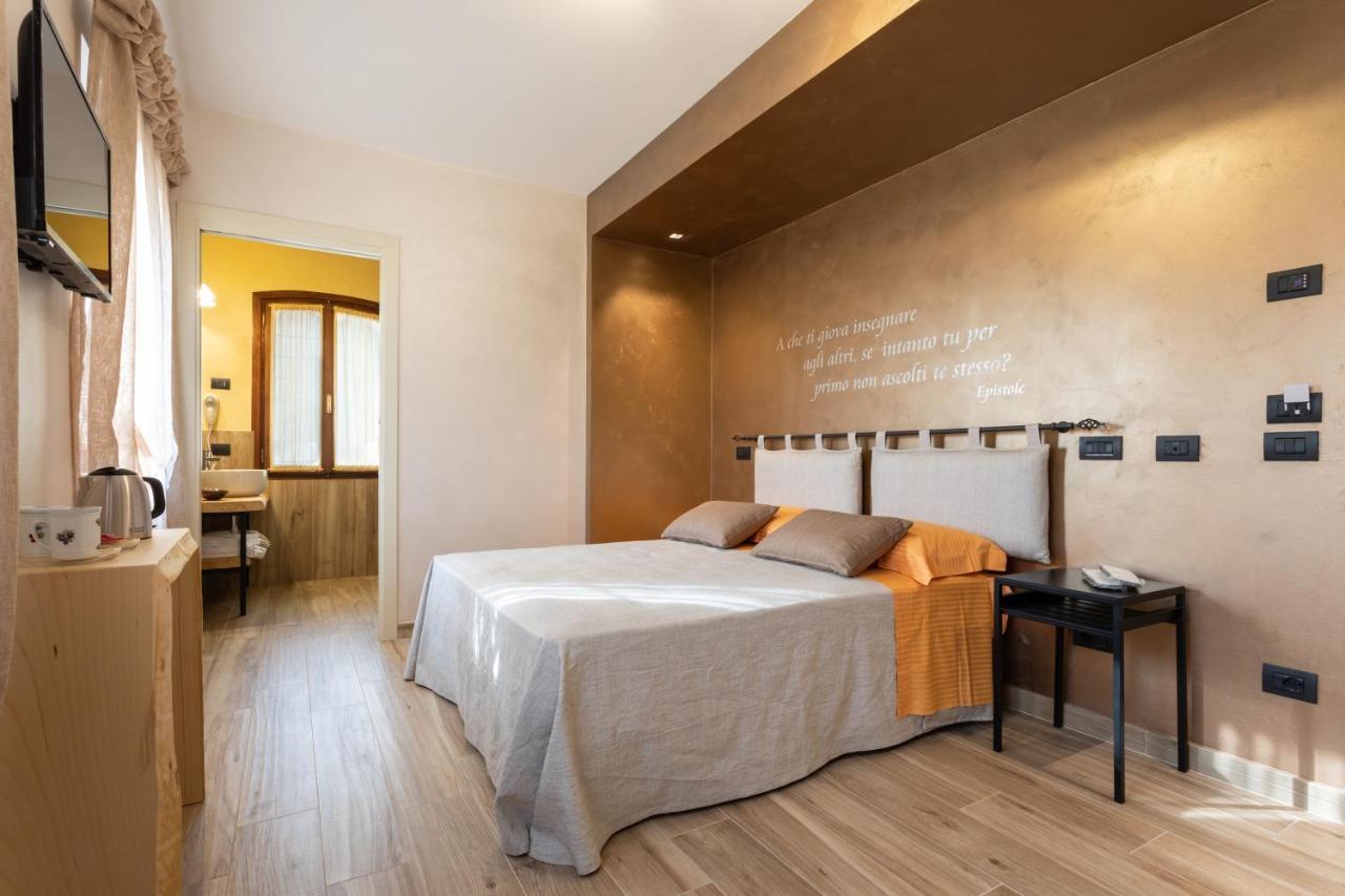 Borgo Petrarca Hotel Arqua Petrarca Bagian luar foto