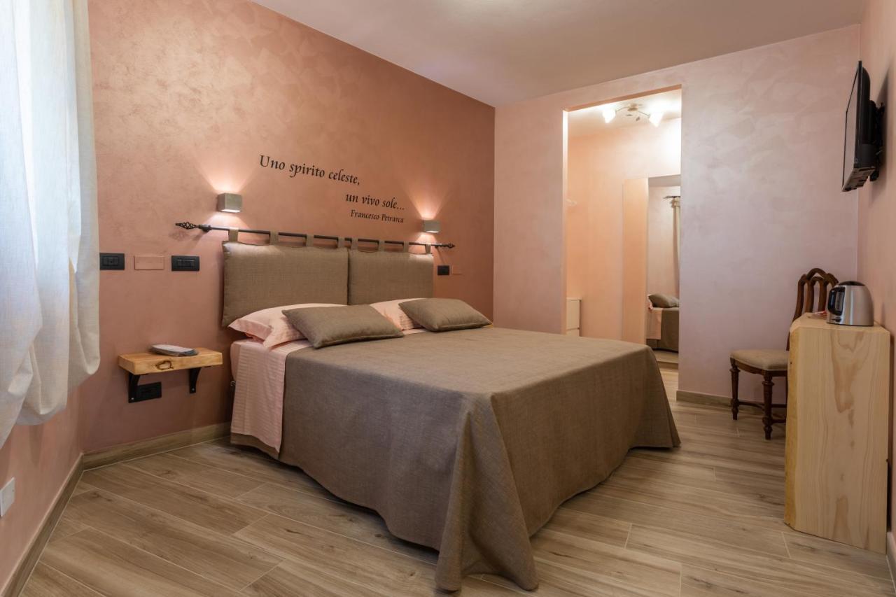 Borgo Petrarca Hotel Arqua Petrarca Bagian luar foto