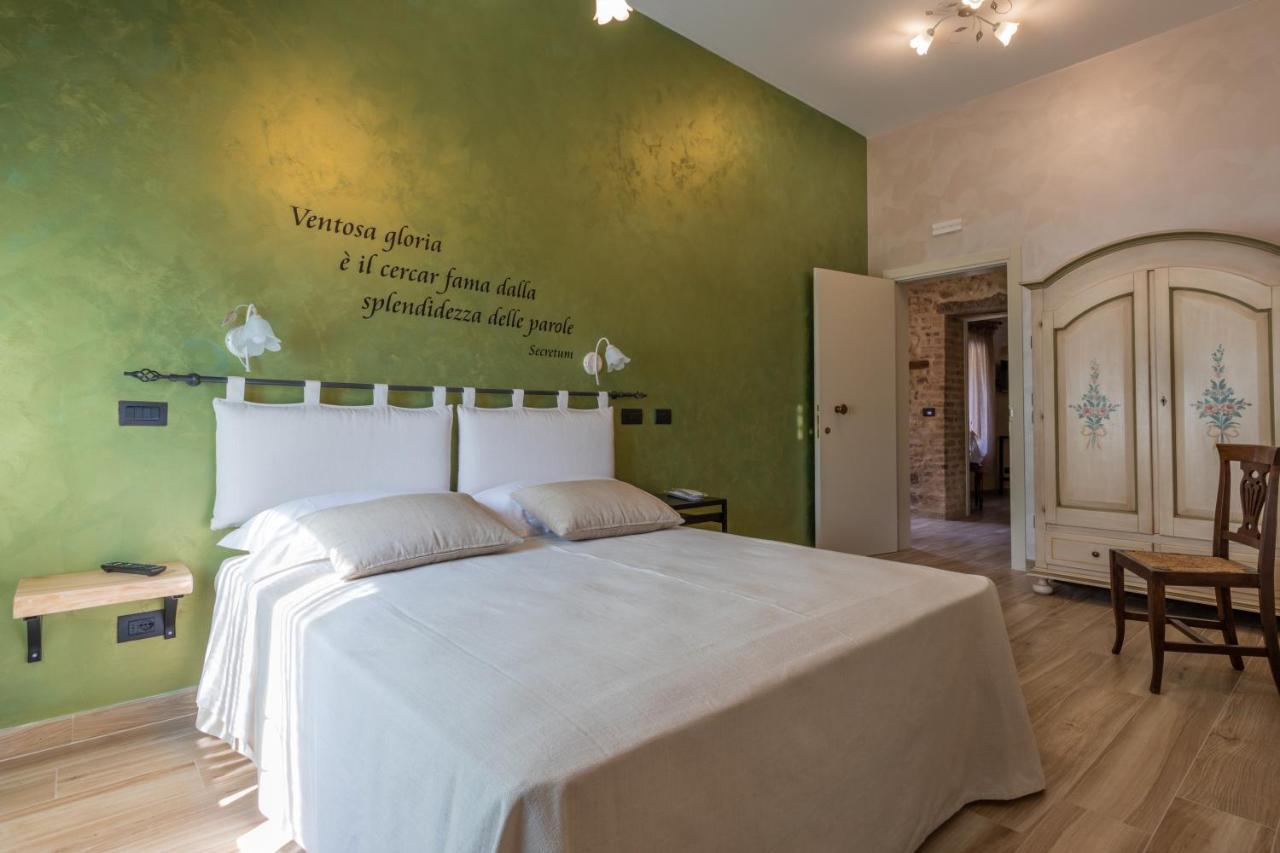 Borgo Petrarca Hotel Arqua Petrarca Bagian luar foto