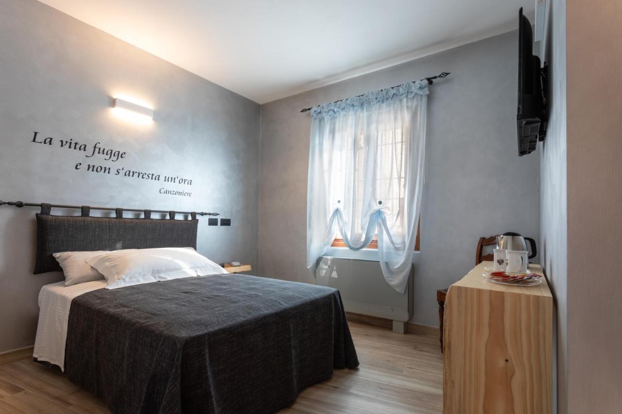 Borgo Petrarca Hotel Arqua Petrarca Bagian luar foto